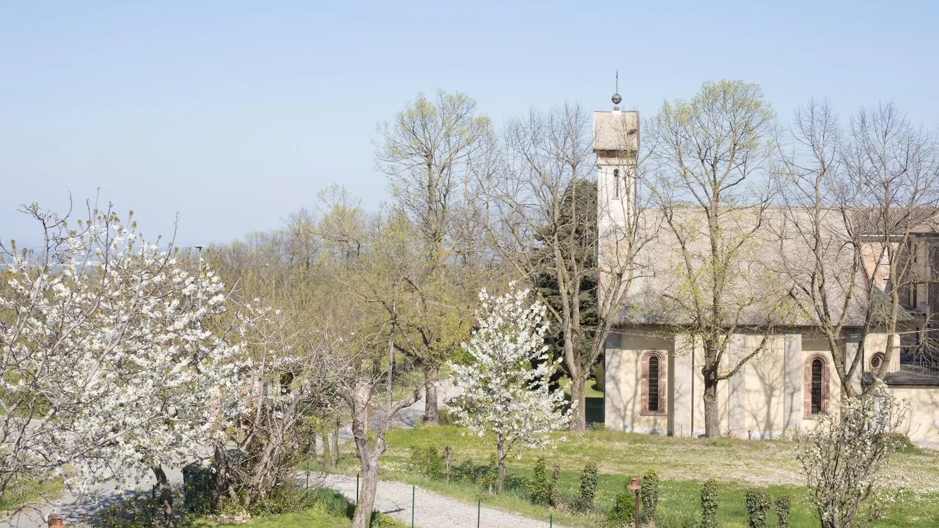Il Viaggio Impresa Sociale Aparthotel Bicchignano Italy
