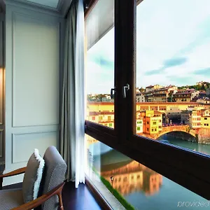 Portrait - Lungarno Collection Hotel Firenze